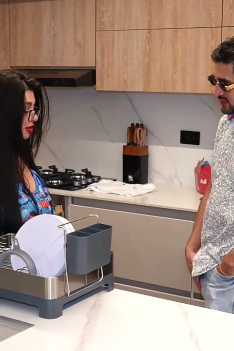 Busty Colombian Fucks Her Stepbrother in the Kitchen Without Anyone Knowing