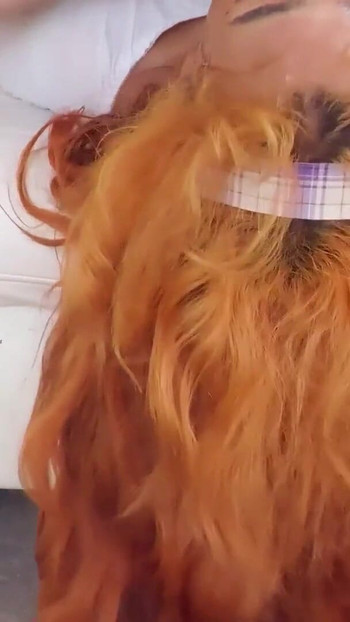 Lepa riđokosa blulah puši kurac i tera Tobi Kurac da svrši! | Klip 2