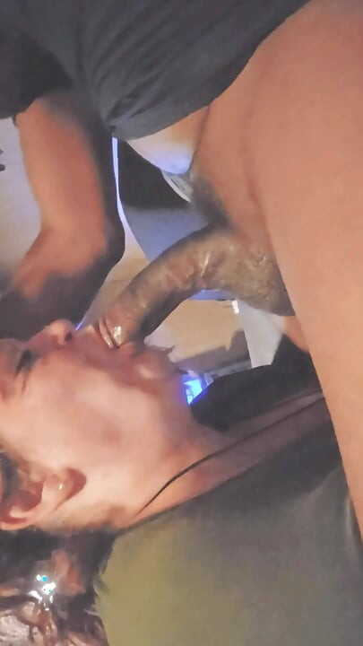 Bbw nuốt tinh trùng bú 3 lần trong một giờ