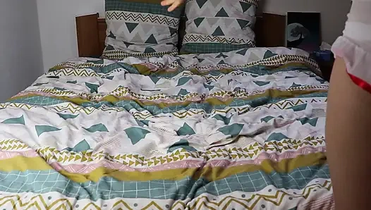 L'infirmière va le faire cracher en elle