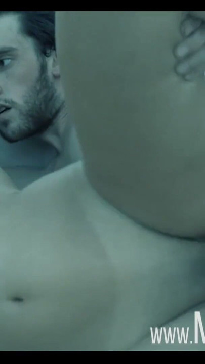 Grosse étudiante amateur de l'Instagram, première vidéo porno | Clip 3