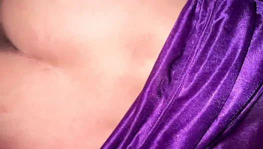Amcığı o kadar sert siktim ki işedi