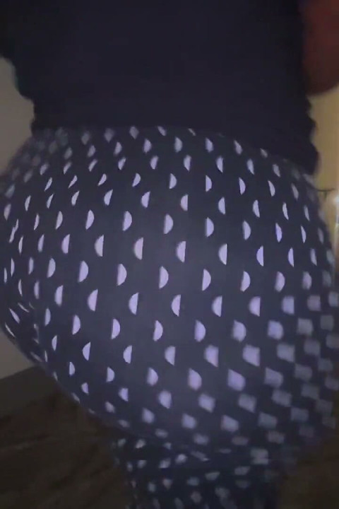 Walking Down in My Pjs (pov)