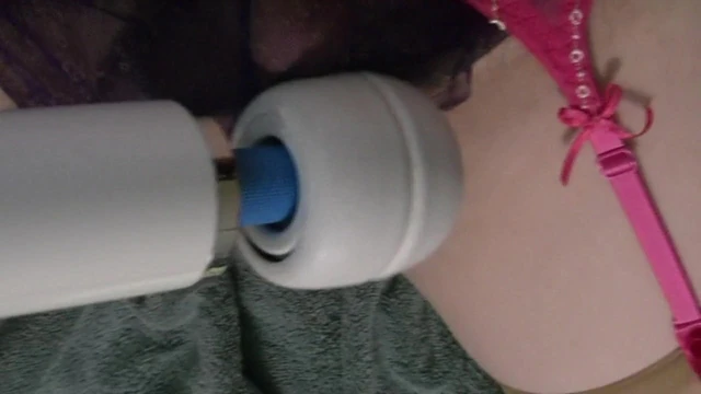 Quick tease with Magic Wand