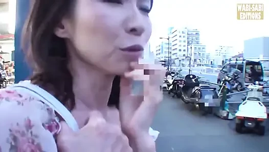 Meraklı evli kadınlar ateşli özel bir deneyimde romantik drama gösterimlerine tepki gösteriyor bölüm 9