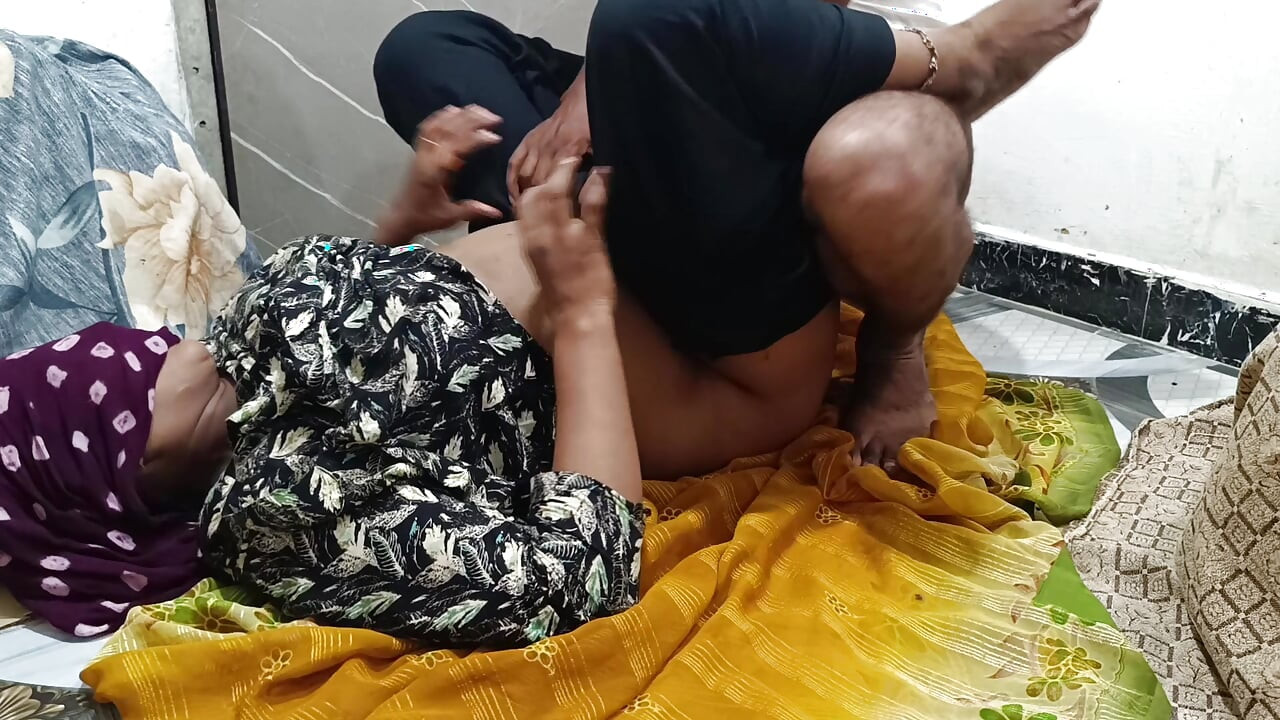 Hadiah Hari Lahir Bhabhi panas Desi