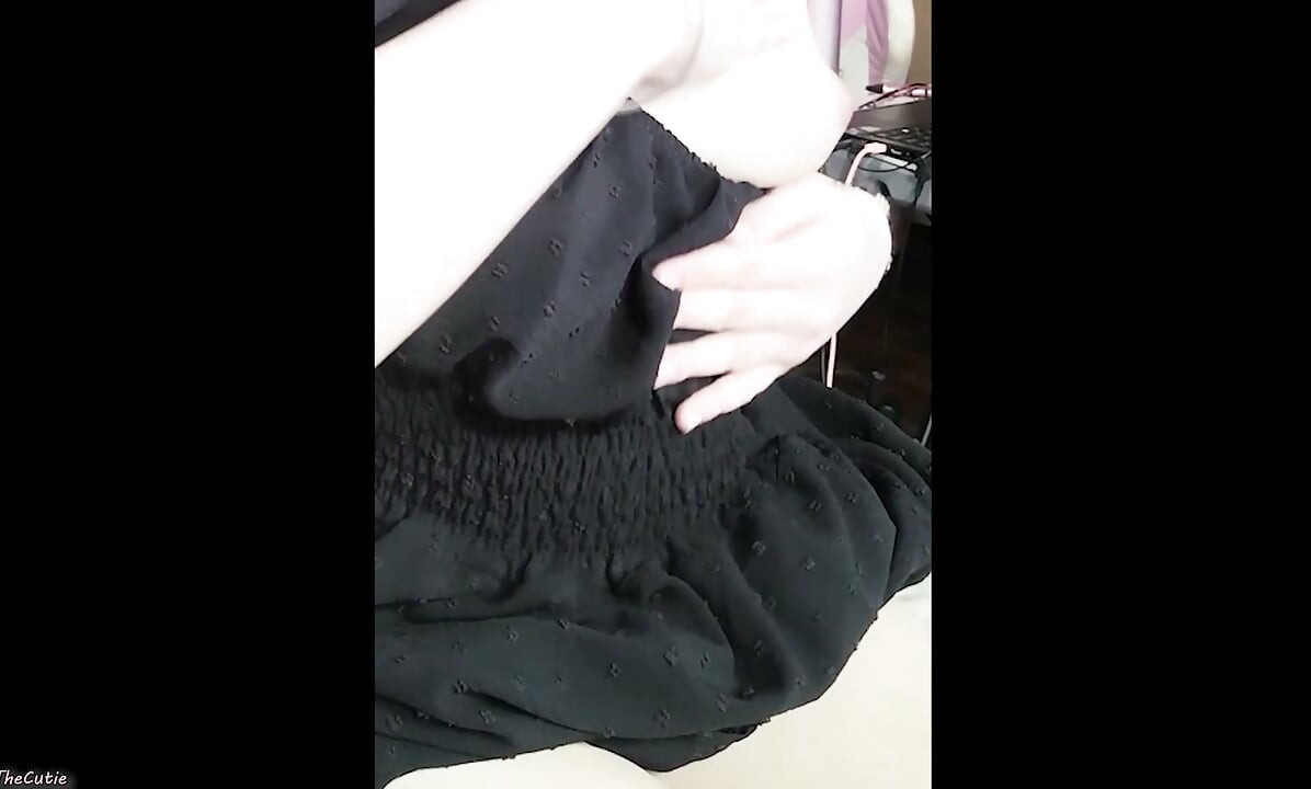 твой любимый транс DaniTheCutie сквиртует и показывает свои сиськи только для тебя
