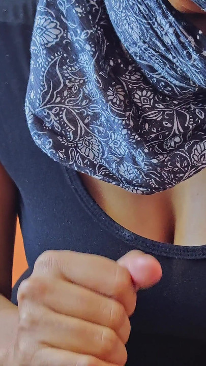 Very Hot Blowjob and Sexy Riding Asian Beauty.