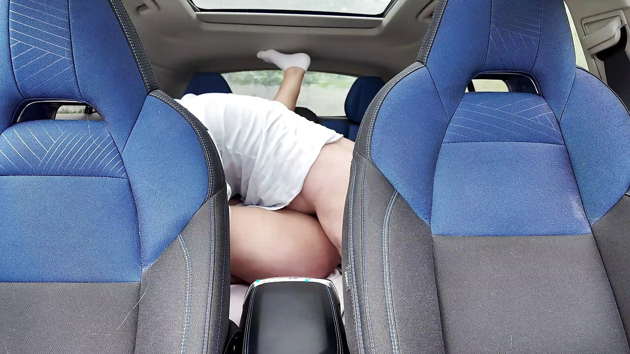 sex in the car with my slut she wanted to drink all the cum
