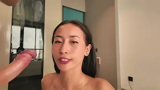 Ternyata sangat sempit sehingga saya harus menggunakan lubang cadangan