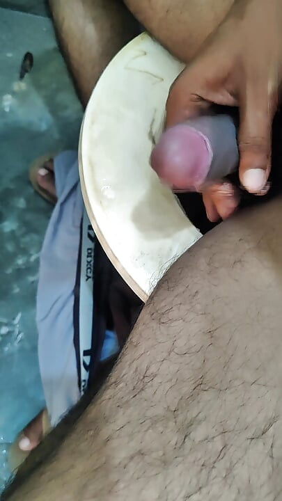 Indian deshi boy masterbate in alone bathroom