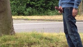Esperma pegajoso no parque na estrada a3 na Alemanha