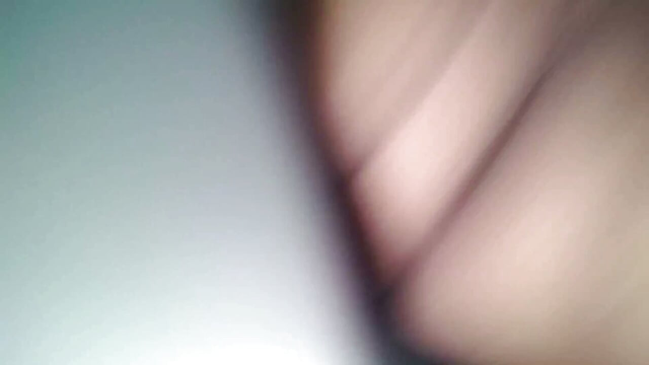 il flashing nudo finisce in una scopata violenta con la troia adultera angyamazon