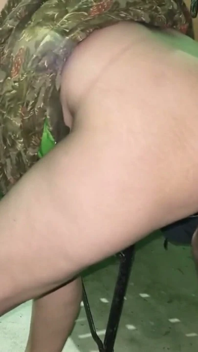 与丈夫狗式粗暴特写性爱 | 短片 1