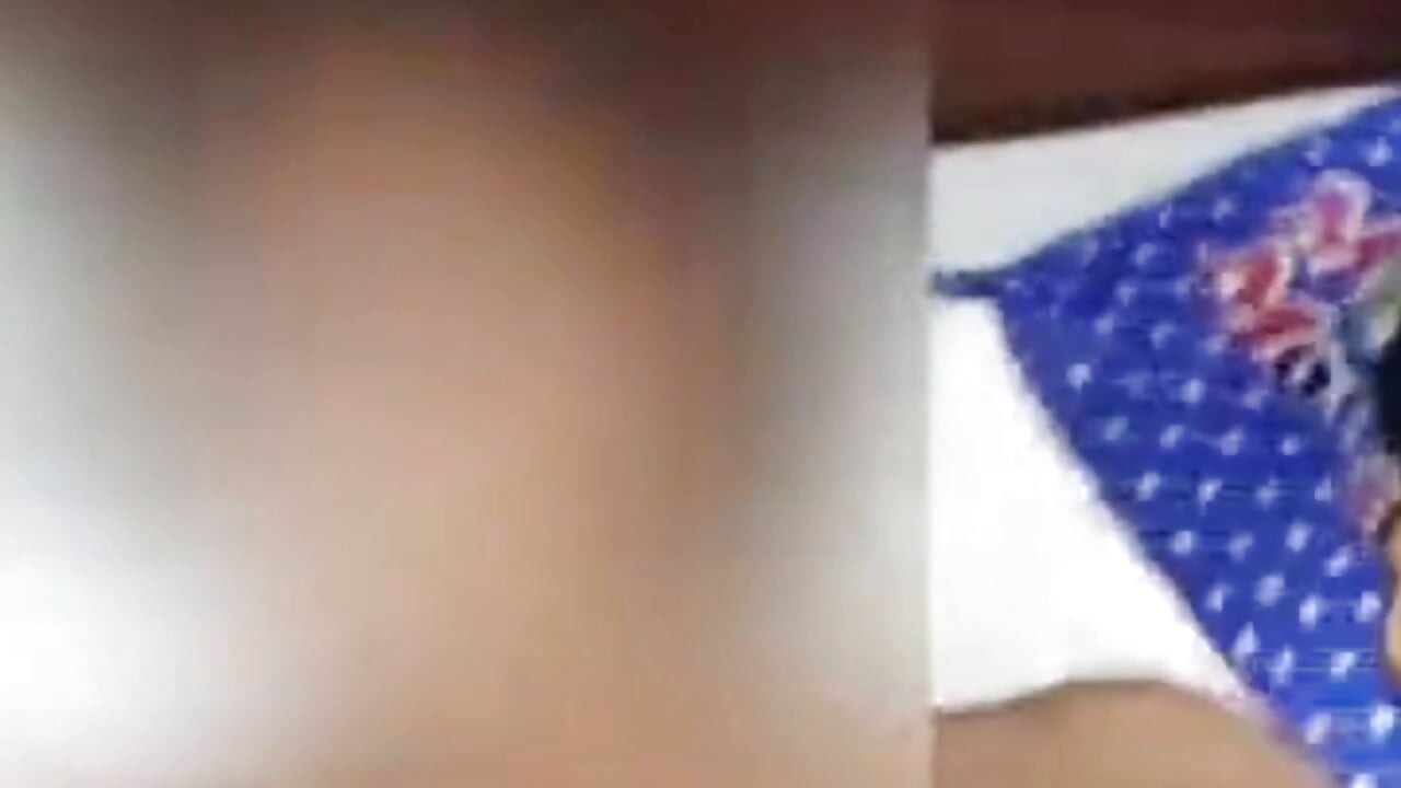 Father-in-law scolds daughter-in-law on the pretext of tea