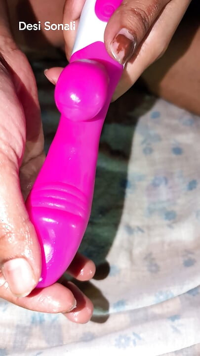 New Dildo, full power vibration in my pussy made me horny for Penis