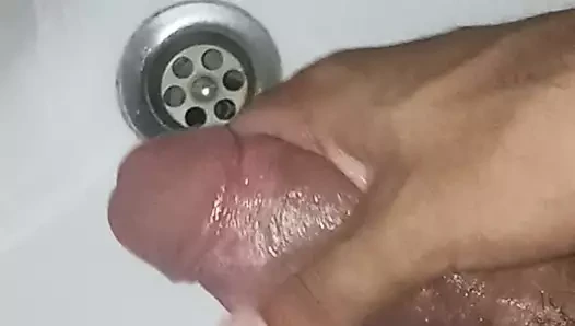 Üvey kız kardeşimin üzerinde durdum, büyük bir şişlik var