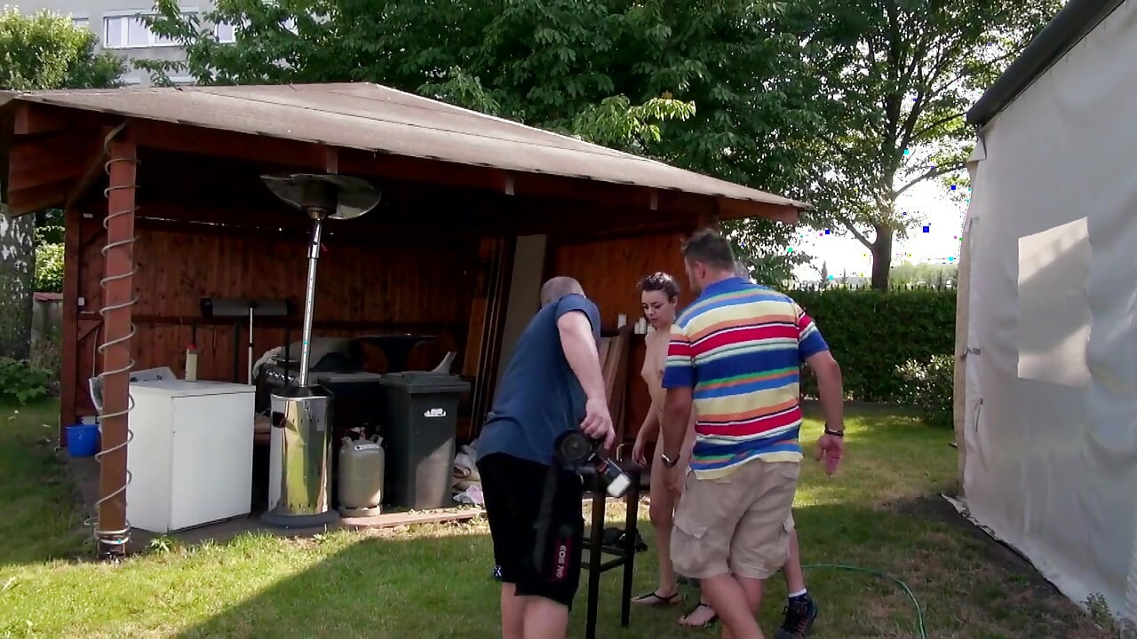 Small tits brunette sprayed in her mouth outdoor