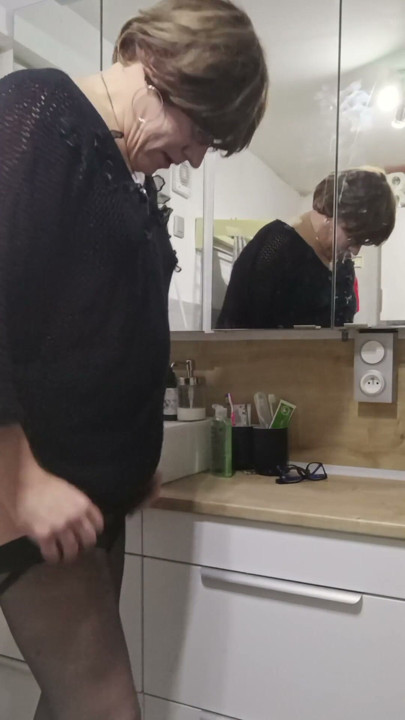 Patty crossdresser secretaty at your service | Clip 1