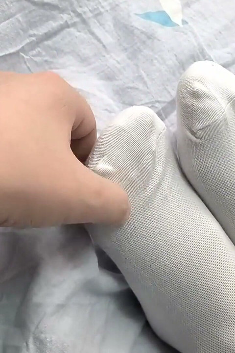 My Girlfriend Is Dressed as a Maid, Bound on the Bed and Played with at My Mercy