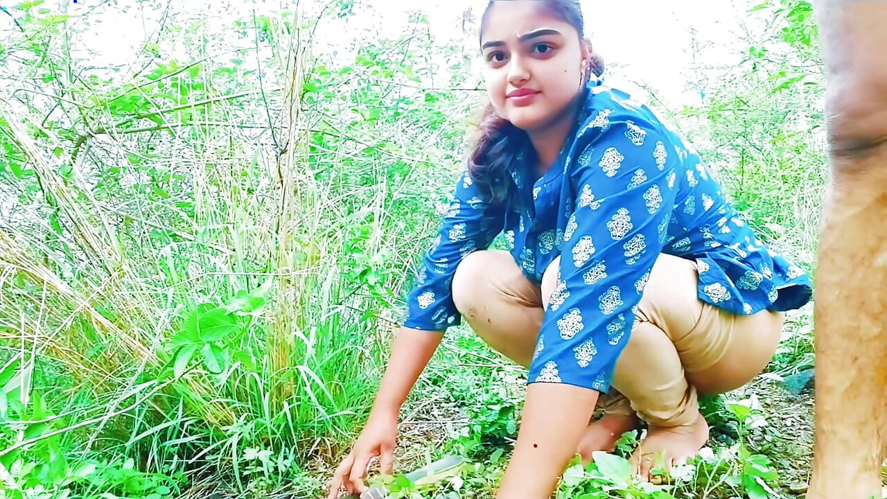 Indian Village Girl første gang knulle hennes trange fitte utendørs jungel sex video, viral MMS xxx video