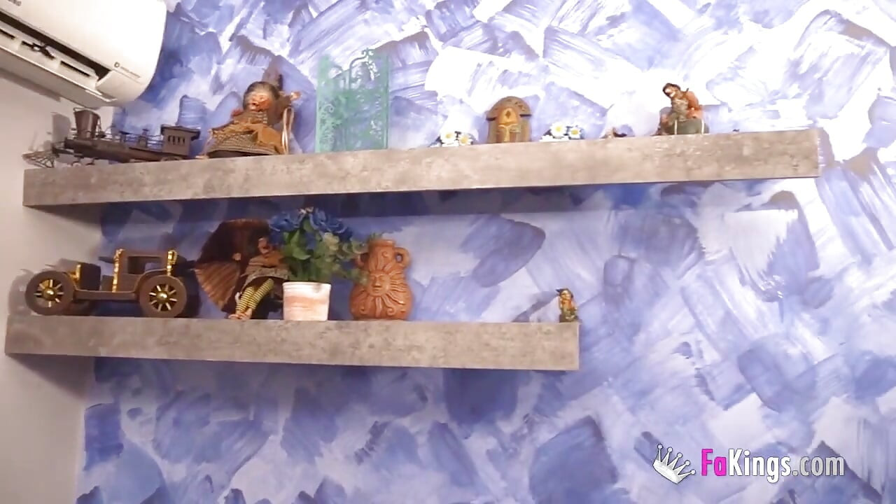 «Все це приємно, але... Де мій чорний трах в дупу???" Мачуха хоче втілити фантазії