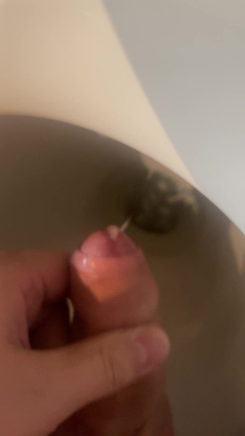 Big cumshot in the toilet