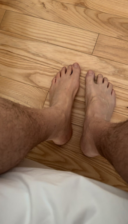 Daddy's big feet