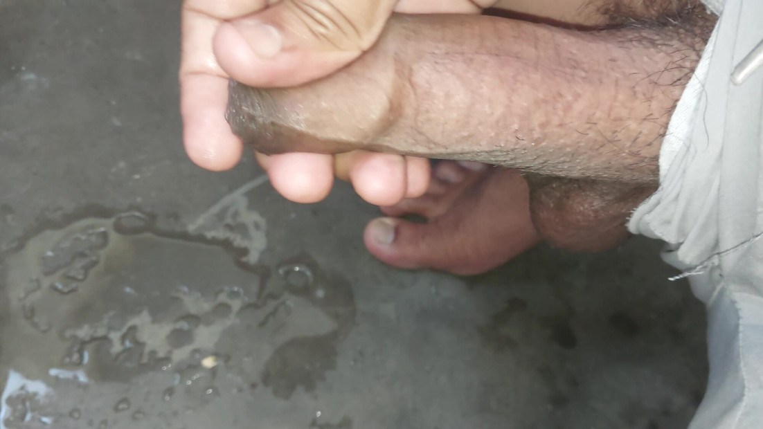 Uživam u masaži #bigcock #black #Cock #pissing