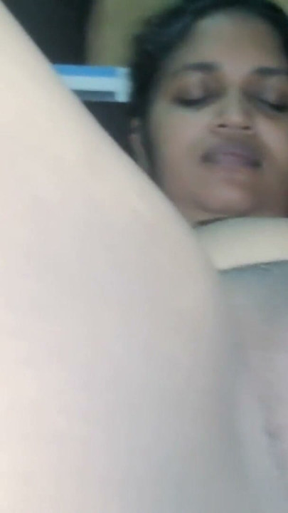 MILF Desi đường cong Blue Birdy | Đoạn video ngắn 1