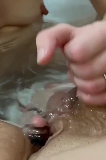 We share with you a little moment during our romantic bath