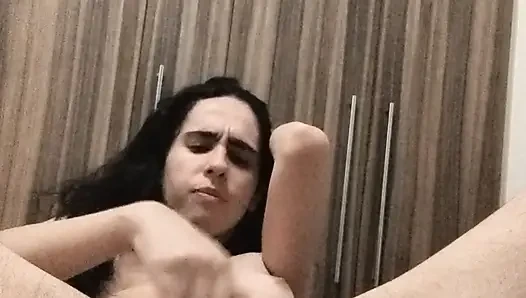 Unschuldiges Mädchen masturbiert