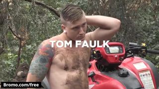 Ashton McKay met Tom Faulk bij vuile rijder 2 deel 1 scène 1