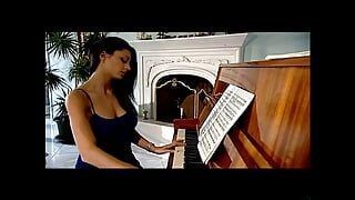 L'Insegnante di Musica Puttana (Full Movie)
