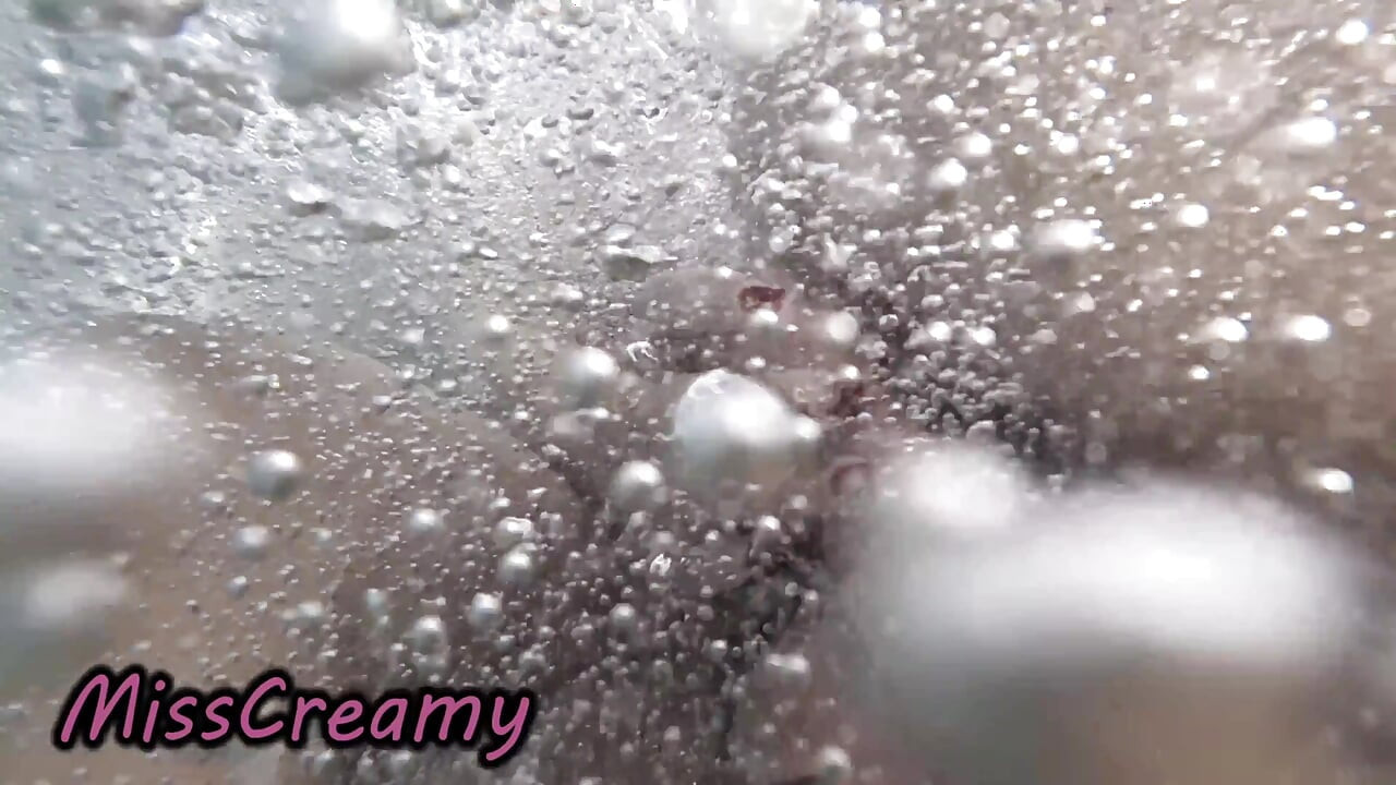 Openbare Zwembadstiefzus Dick Flash Risicovolle Aftrekbeurt Menigte Kijkt Naar Cumshot 4K