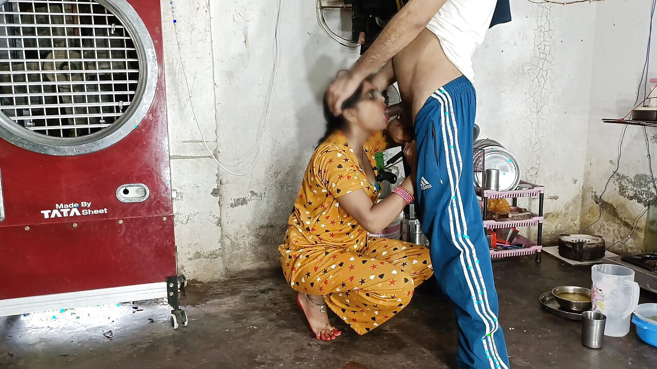 Ht seksi bahan ki majedaar chudaee bhaee ke laind se jab bahan akeli thi ghar pe hindi diyo