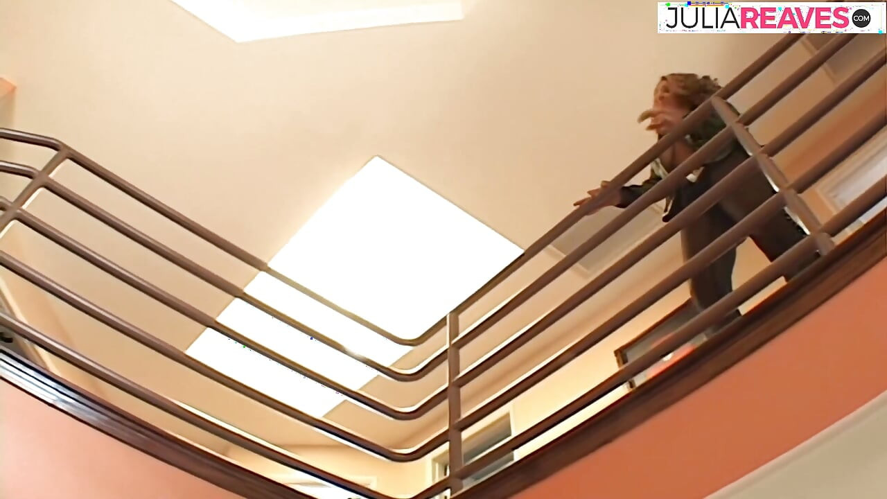 Hot girl gets fucked by two monster cocks then swallows cum