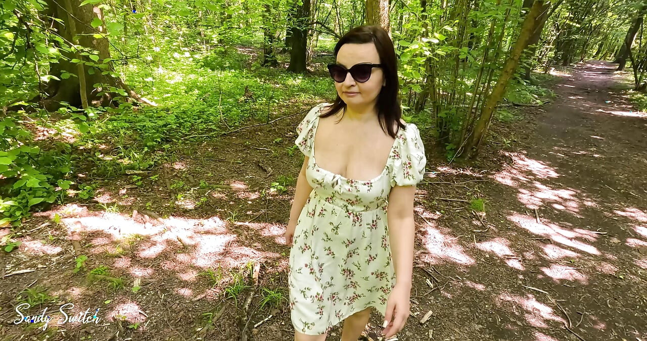 Public flashing and peeing in the park lead to hardcore sex