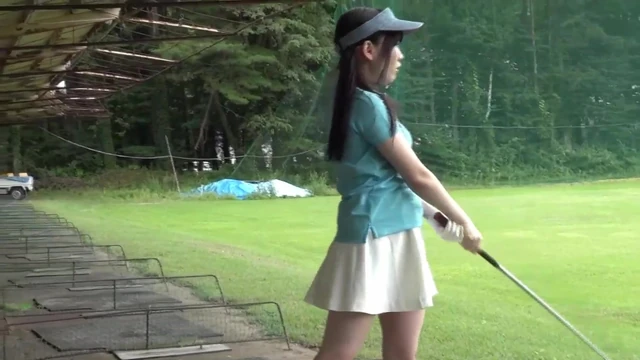 Catch Yourself Looking Twice at this Budding Pro Golfer : Part.1
