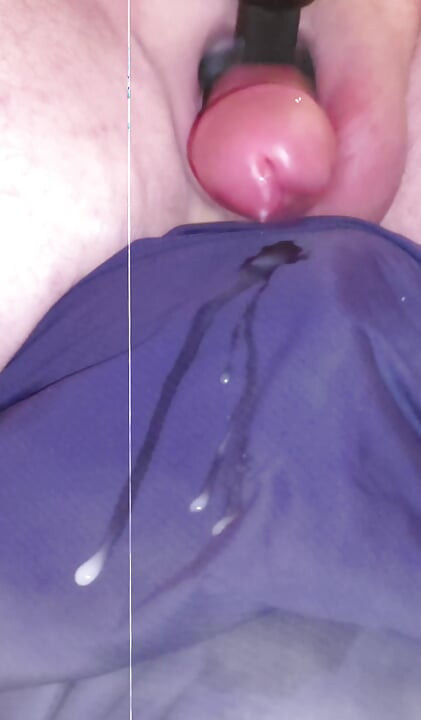 MOANING MASSAGE GUN CUM SHOT