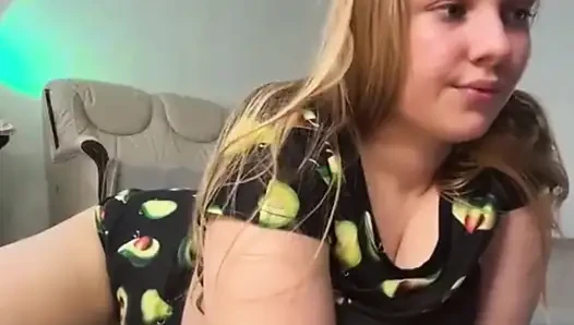 Spread magnificent pussy with jucielussie