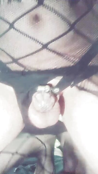 Lose Control in cage