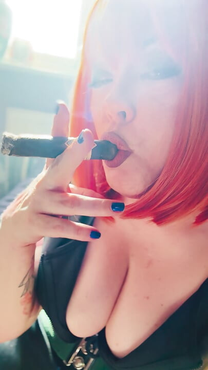 A Smoke Show From Tina Snua - Cigar Smoking Smoker Smoke Drifting OME