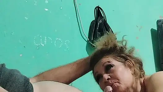 Ibu-ibu yang kaya raya