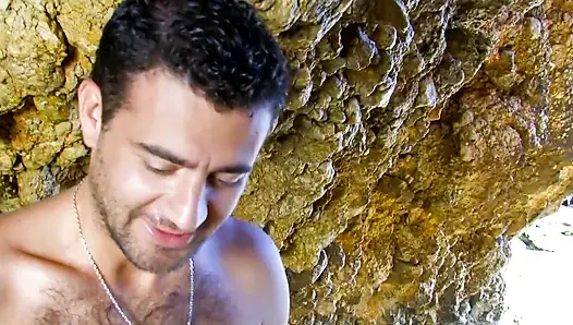 Samia sange ngentot di pantai di laguna