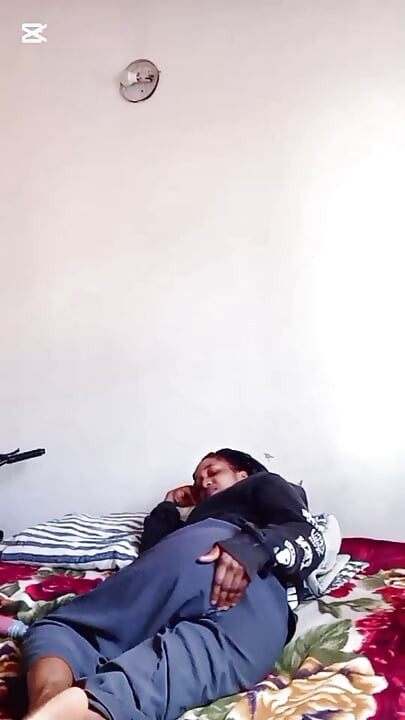Masturbación con cólicos matutinos, es tan doloroso si no tienes a un hombre más cerca de ti
