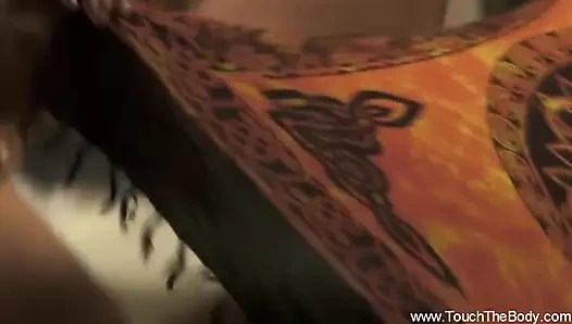 Sesi pijat anal intim