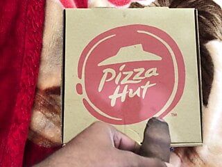 Grote zwarte homo pik masturberen op pizza