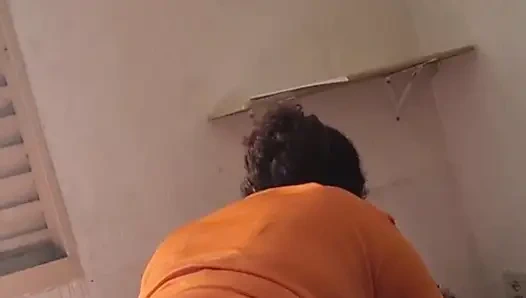 Büyük memeli üvey anne binmeyi biliyor