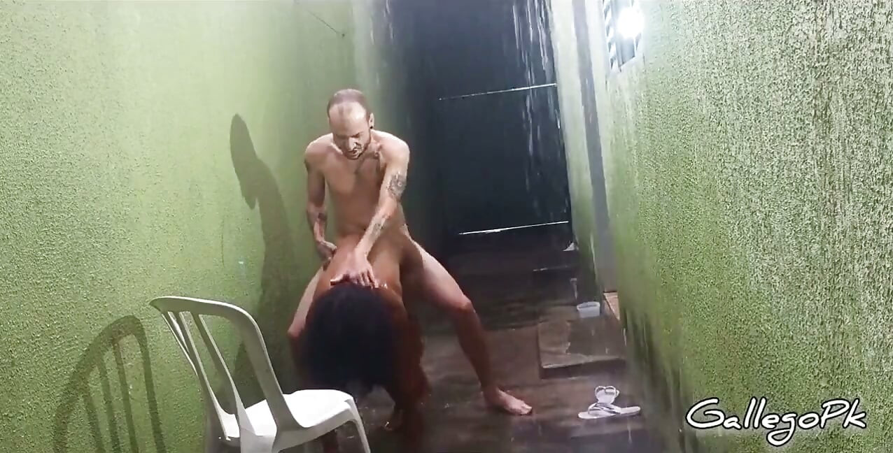 Having Sex with My Mother-in-law in the Rain, Without a Condom, I Ended up Ejaculating Inside Her.
